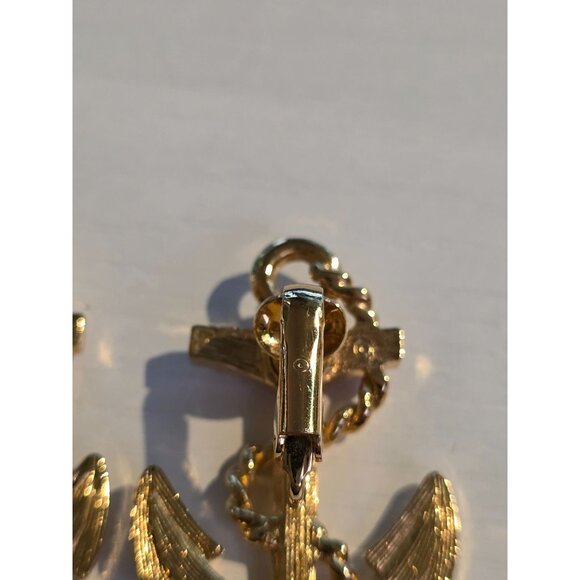 Vintage Avon Gold Red Enamel Navy Anchor Nautical Clip On Earrings - Picture 8 of 8